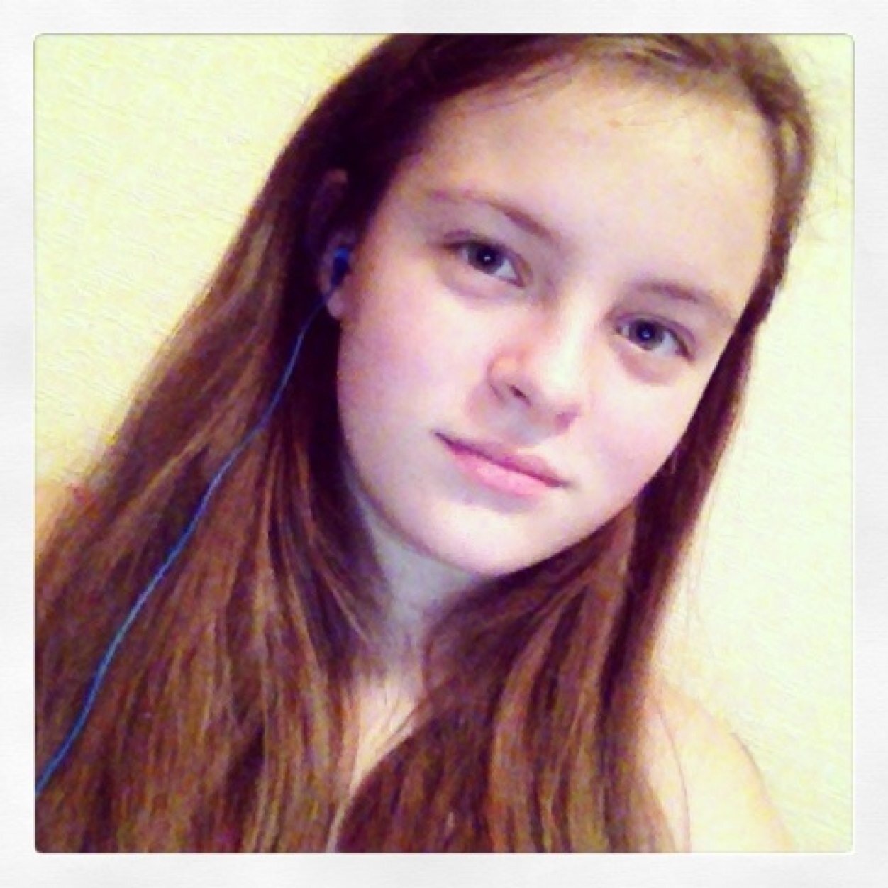 I love music,drawing,my family and my friends:)I'm a huge fan of English, @sashaspilberg @connietalbot607 @ddlovato @bridgitmendler:)Welcome to my own space:)