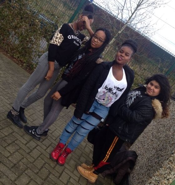 BadBitch; @NoenieFA_