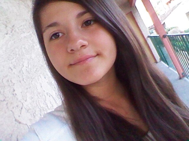 leandra's the name ^_^ follow me nd ill follow you :-*