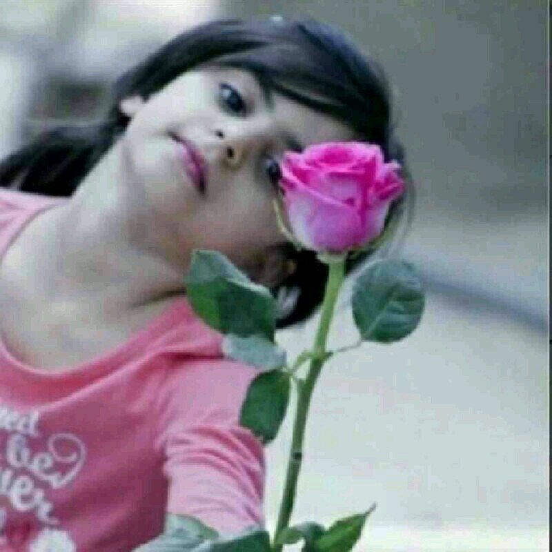 ♥♡ أود ان اكون تلك التي تسعد الجميع فَ يَارب لا تجعلني وجعاً لِ احد ♡♥!