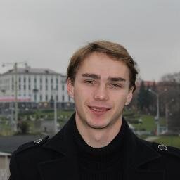 Живу, люблю, пишу, играю.