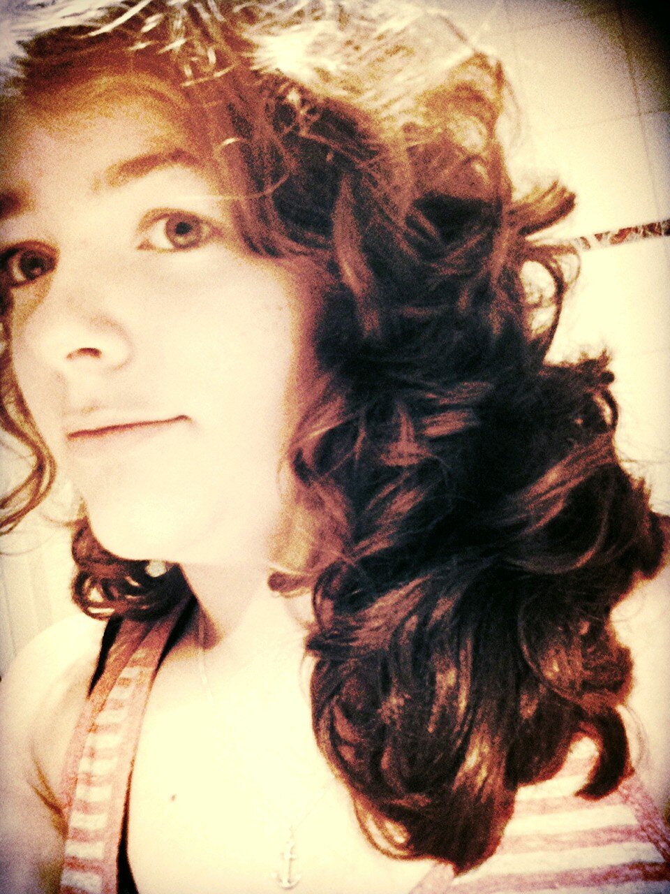 ∞  Love music // ~ // playing guitar and also learn to play piano ♬  // love my family and friends ! // margreet is awesome ! x