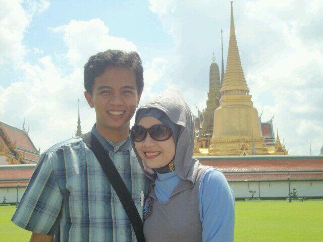 an ordinary woman who Loves @mfitriady forever ;)