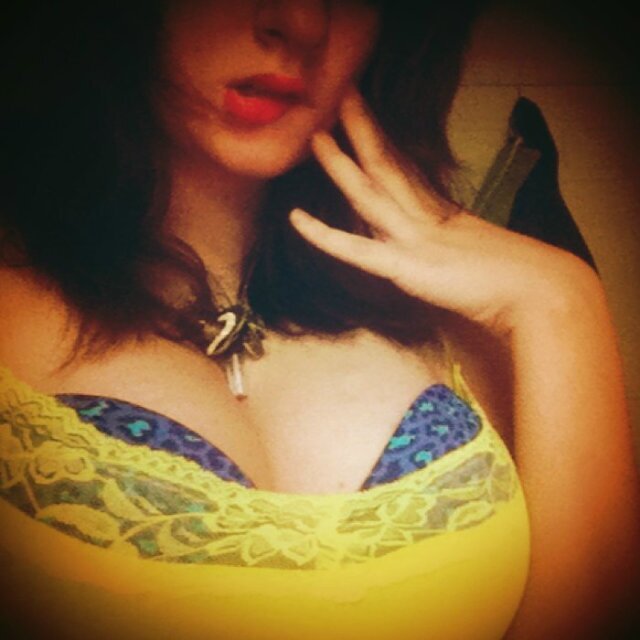 thatBi_sexgirl's profile picture. FREEE SHOUTOUTS ☮.                                                                  Help me gain and I'll help you ....