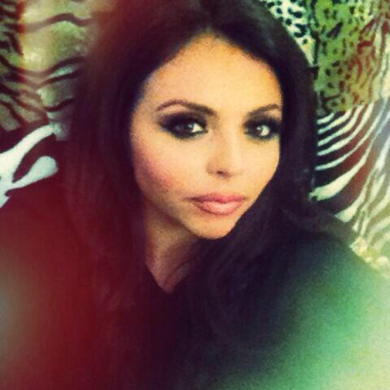 I love jesy she is my idol she is too much for words
