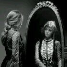‏‏‏‏لن تعود إلايام الجميلة ولكن آتمني أن تأتى أيام أجمل ..♥