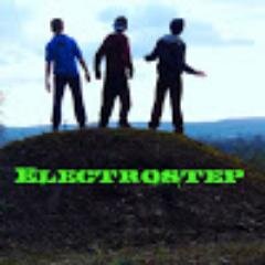 Three dancers, from Ireland, specialising in Animation and Body-Popping. Don't dance with the music, be the music. http://t.co/ztDf89d4Oh
