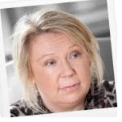 Independent School Business Manager, Academy Conversion Project Co-ordinator and Education Legal Adviser in schools around the UK. Mum of two and wife to one!