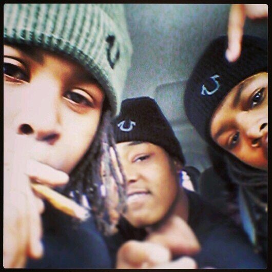 LiyahLord's profile picture. DALEGANG & HMFG SHYT B.I.P TWIL HOB FARRAH JINO BOOKIE AD BOOC JB & SNOOPY BMC2X & KEEP CLAM CUZ IF YU SEE ME YU SEE MY BRO TWIL FMO IG@Dalegang_Hmfg #AAAAAA