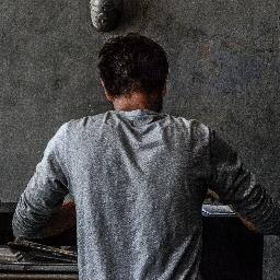 roaster and owner of Kaffee9 roastery. owner of isla Berlin. (too) emotional about coffee