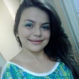 ·De 1995 ·Escorpiana ·Apaixonada por Deus e por minha família! ·Noiva ·Acadêmica em Economia