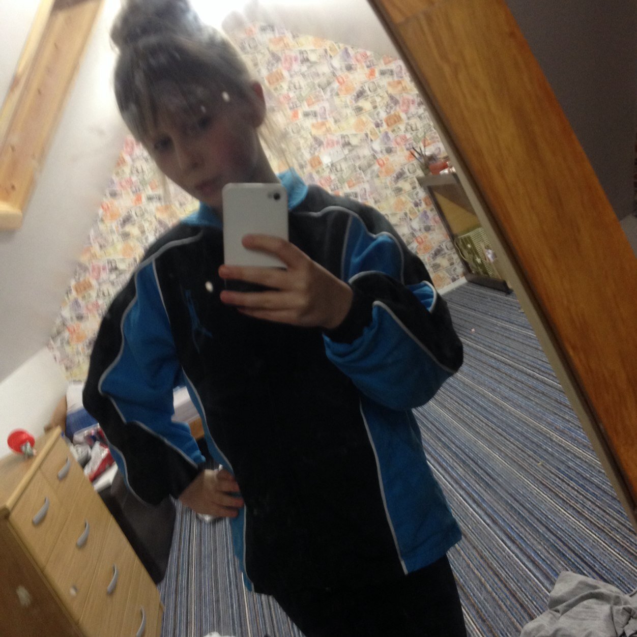 hey guys its Emma follow me please !!