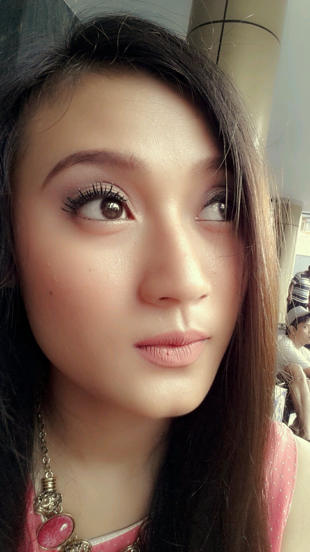 meyshi_worry's profile picture. 