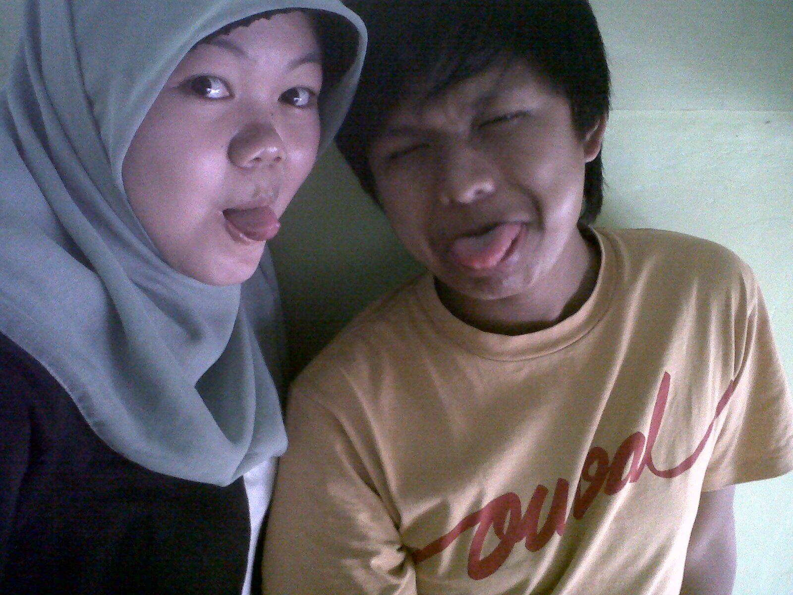 Lestari221190's profile picture. 