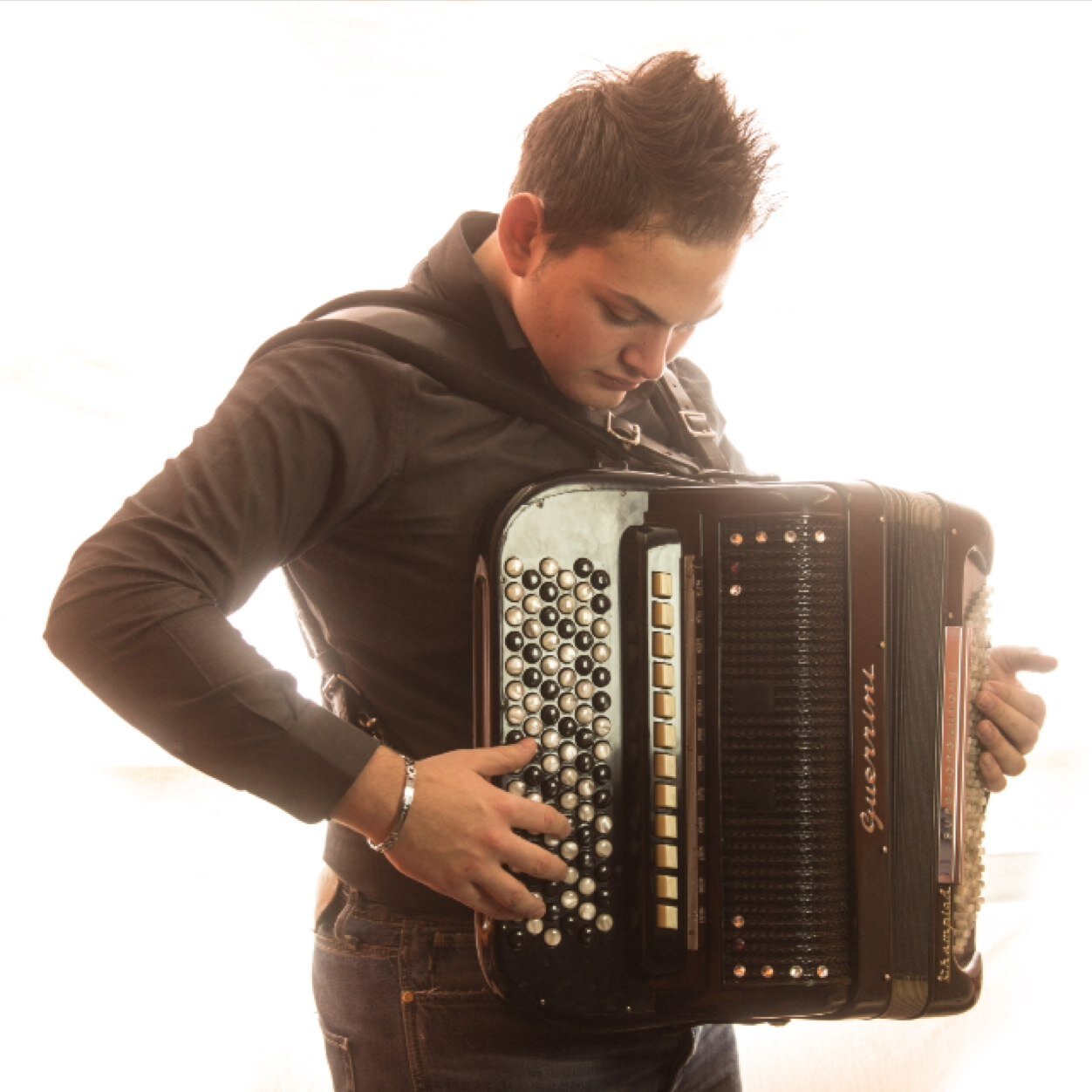 18Years,Harmonikasolist,Swiss,