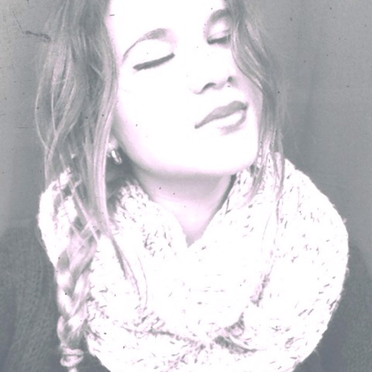 97Carolinne's profile picture. não sei o que escrever aqui, mas toda a gente que me conhece diz que não sou normal. cuidado. adoro viajar e bué cenas. follow me ! snap: carol_mbr