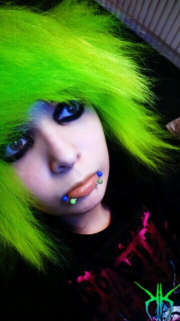 VinnyBearsHere's profile picture. hey I'm Viper. Yes, I'm a gurl. I have no friends.... #Single #Bi #ForeverAlone. Theme song: 23-Miley Cyrus.