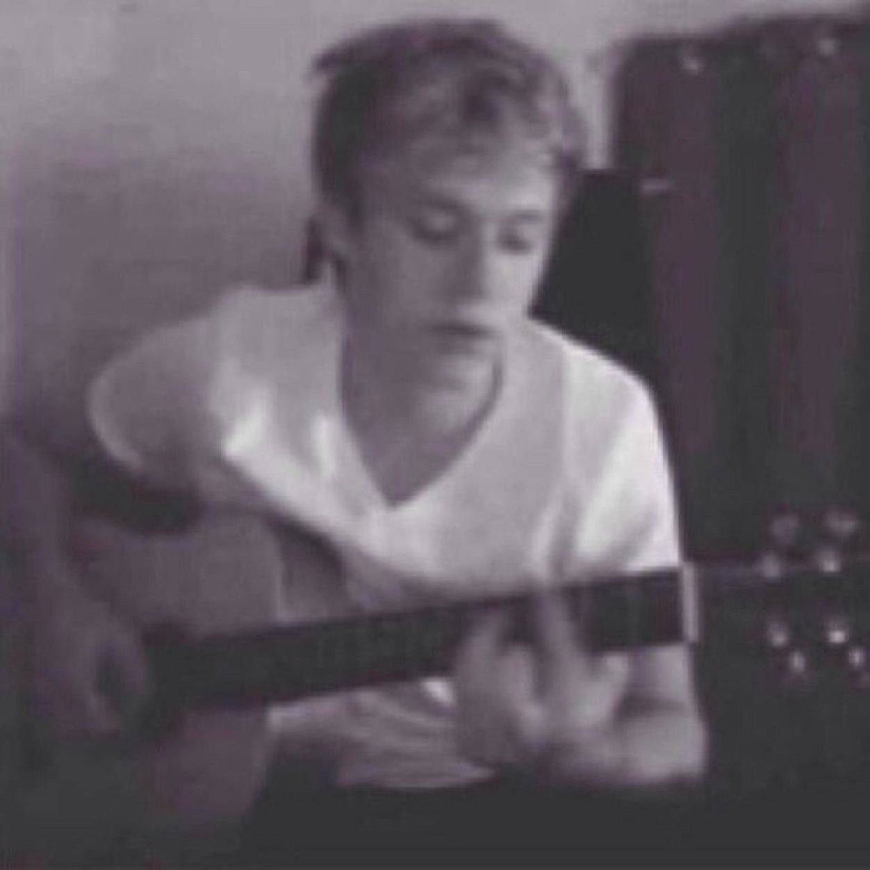 please follow @HaroldsGangsta  thank you !