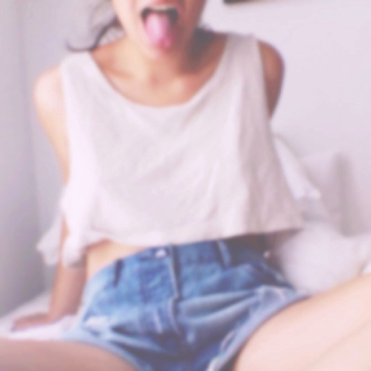 ♡ dm me something nice about an account and i'll anonymously tweet it to them ♡