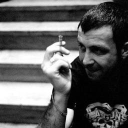 robinwera21's profile picture. öldürmek cinayettir..doğru zamanda öldürmek ise siyasettir... 
.../ bay eleştirmen..