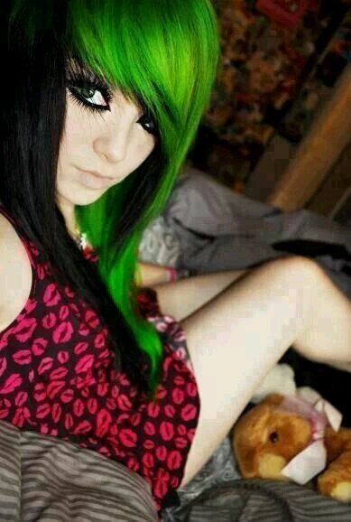 Evil but shy / music / BVB BMTH AA SS NoGoD Nightwish Arch Enemy / modeling / @LizzyBiersack @Kittys_Hell @LizzyKannibal r my besties ❤