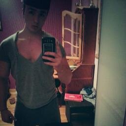 Dándolo todo cada uno de mis días, una vez me explicaron como ganar, jamás como perder//.gymputstrong@outlook.es// I love Fitness