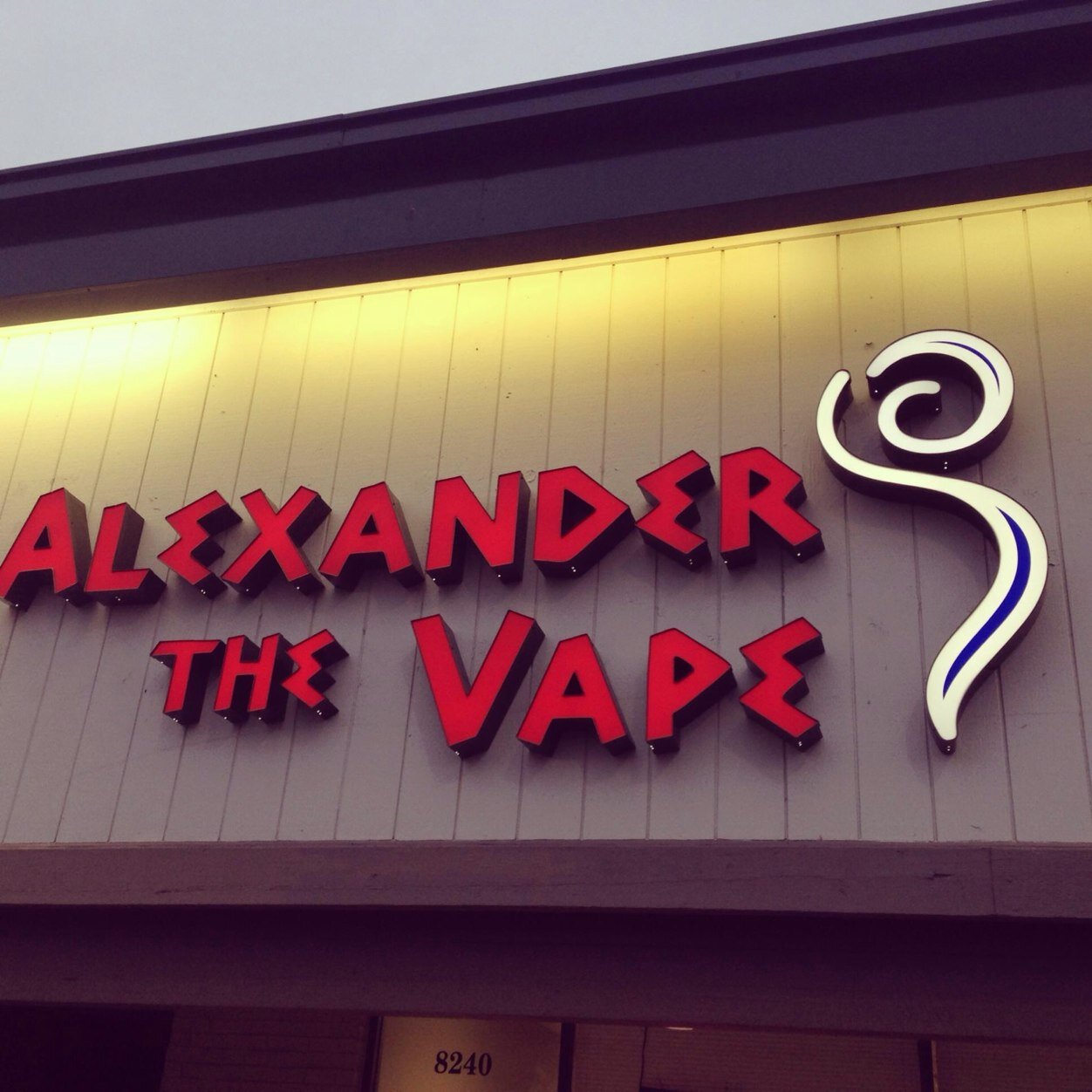 Indy's newest retail location for premiere electronic cigarettes and accessories