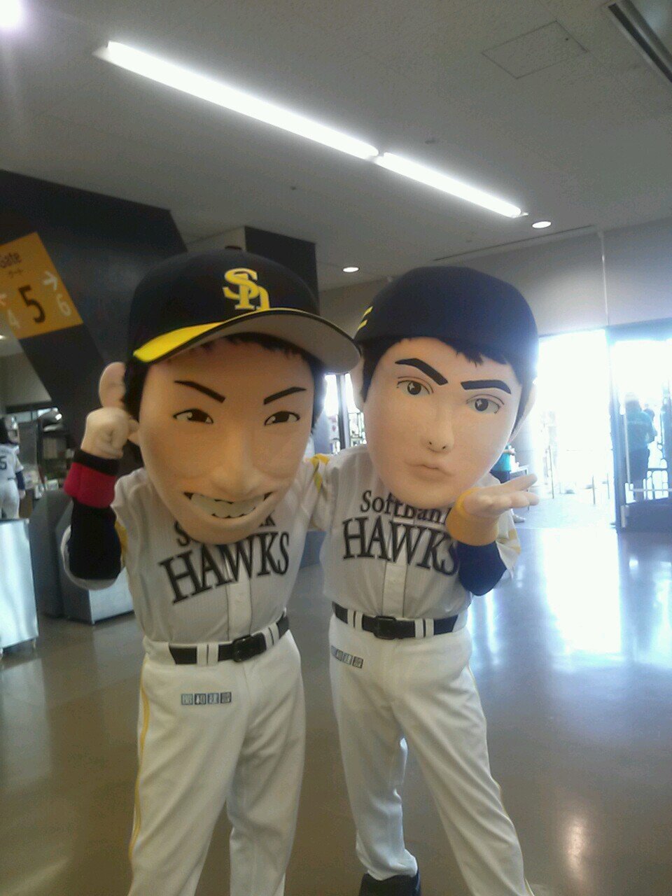 毎日寝不足という厳しさ Auf Twitter おしゃれイズム 海老蔵さんとかんげんくん ほんとかんげん君かわいい ブログみてて思うけど やっぱ可愛いな 歌舞伎見たことないけど なりたや