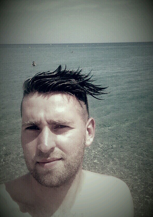 AlexHotton's profile picture. Handball  Dieulouard  ⚽