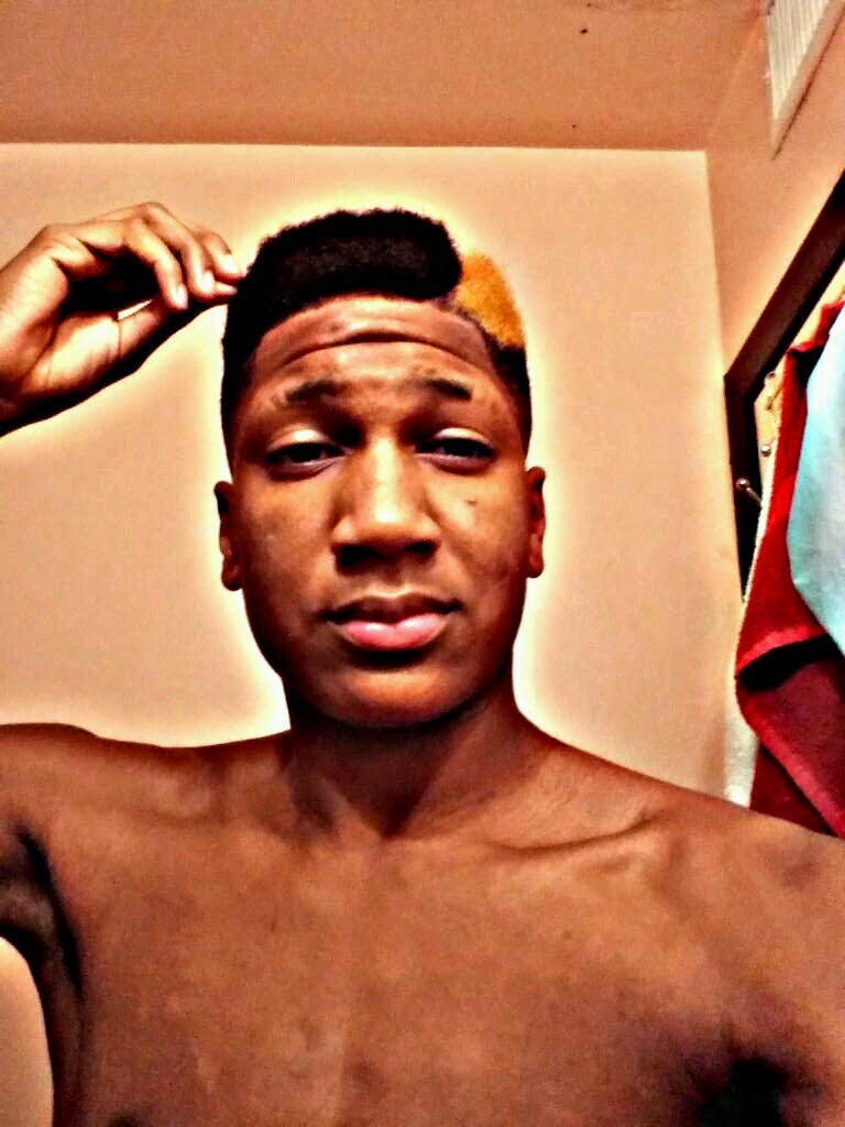 young Nigga. tryin to Make it.!!