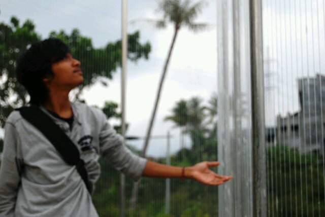 good listener.
pengumpul puzzle. 
God is in the details