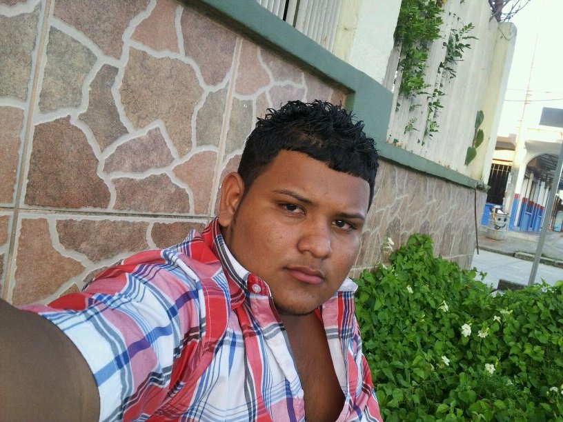 nielsenpaz's profile picture. argenis paz