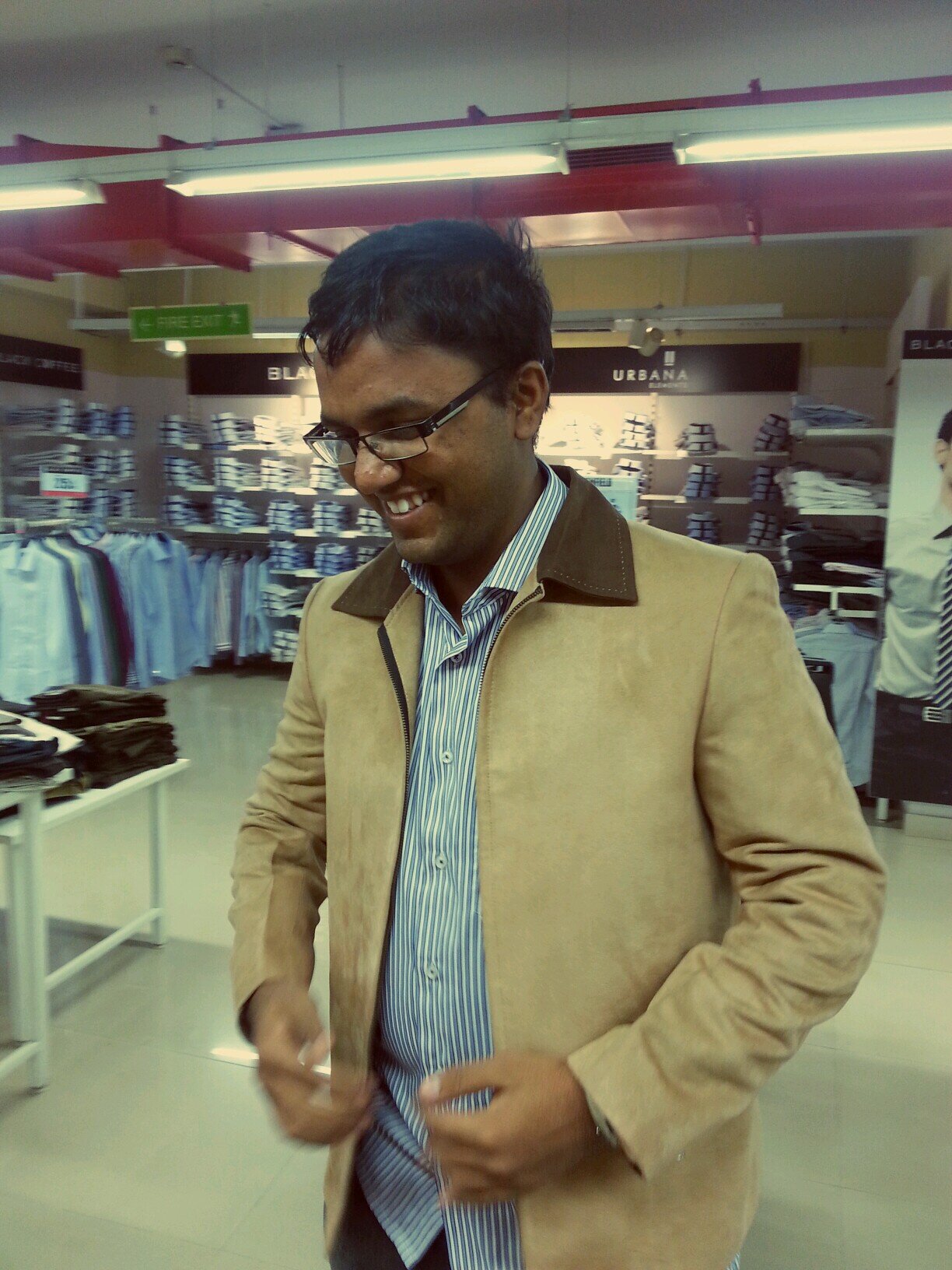 Indian by heart, Engineer by profession, curious by nature, and tech enthusiast
