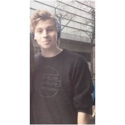 saved user/acc for @highschoolhemmo follow her and ask for a follow back xx
