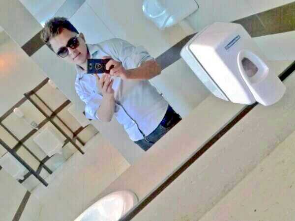 Las mujeres son una mafia te odia una te odian todas . Cuenta official @S0yJosue  no respondo MD .