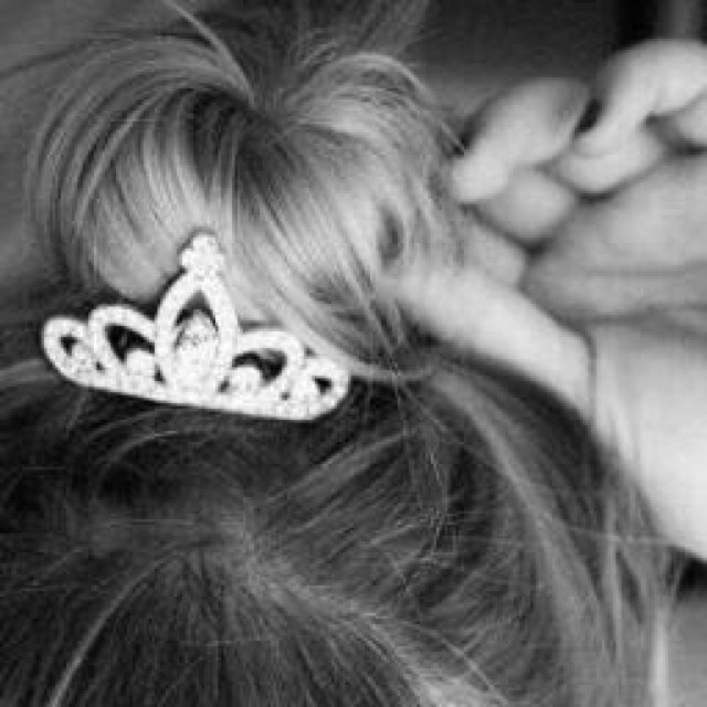 moon_rooosy's profile picture. رَبِ أَوْزِعْنِي أَنْ أَشْكُرَ نِعْمَتَكَ الَّتِي أَنْعَمْتَ عَلَيَّ وَعَلَى وَالِدَيَّ وَأَنْ أَعْمَلَ صَالِحاً تَرْضَاهُ