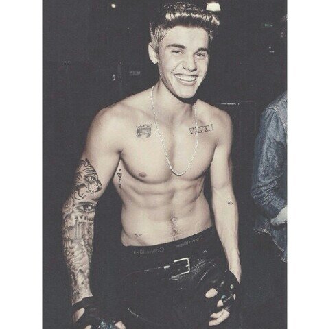 »@justinbieber: My idol. The smile and the perfect voice. I LOVE YOU! ♥ «