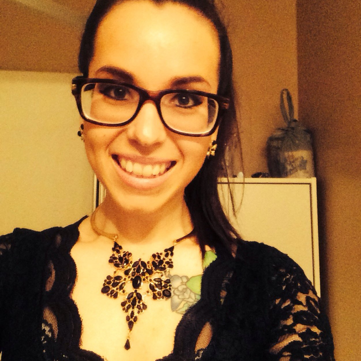 HootziePootz's profile picture. A Wild HootziePootz appears...