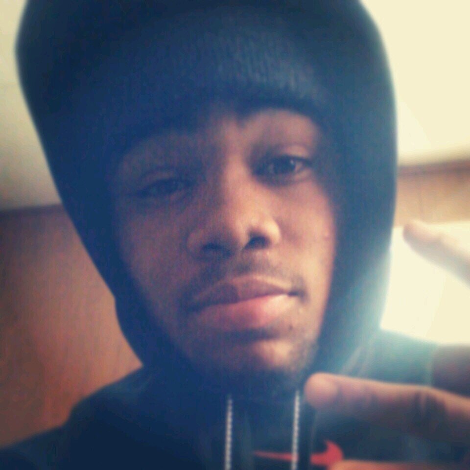 follow me on ig @glowboytayy