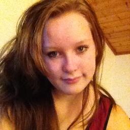Hey, My name is Stine. I'm 16 years old, live in Norway :D Text me if you want 2