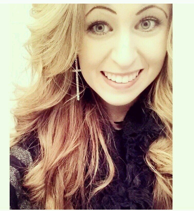 kd_oldham's profile picture. getting by on sleep & coffee cups.