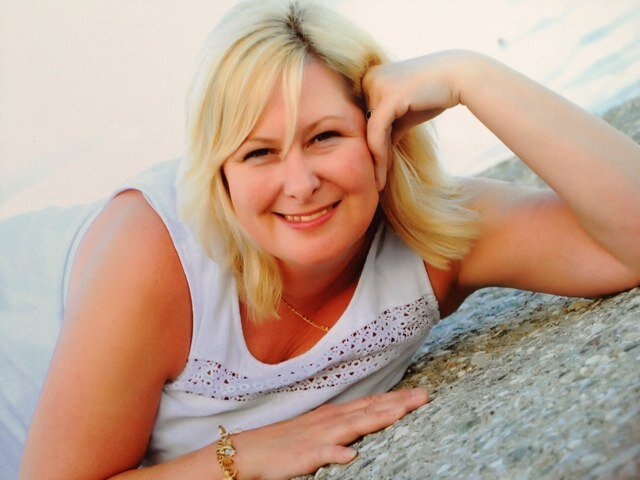 Mum, Nanna, Online Business Owner, Processing Manager, Qualified Florist, Life Coach, Business Performance Coach .... just to name a few of the hats i wear :)