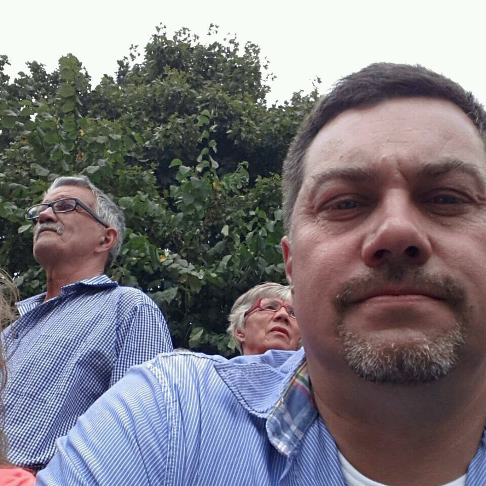 Perssontrav's profile picture. en just nu alltför tjock man i sina bästa år. Gillar trav och fotboll. Wolves forever. Professionell travtränare på Bergsåker. Harnessracing and soccer 👍🐎💨⚽️