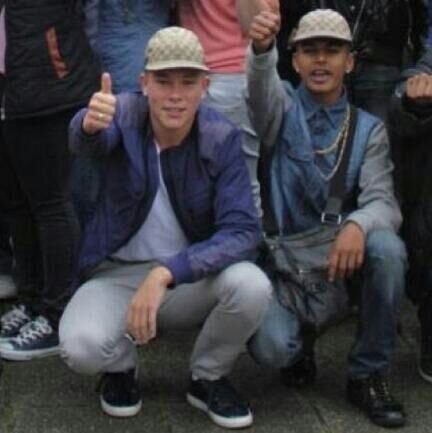 wij zijn op money jullie zemmers zijn op shisha !