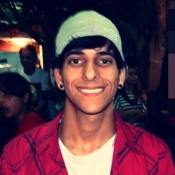 Quer saber se eu sou legal? Então para d bobeira e me siga ^_^