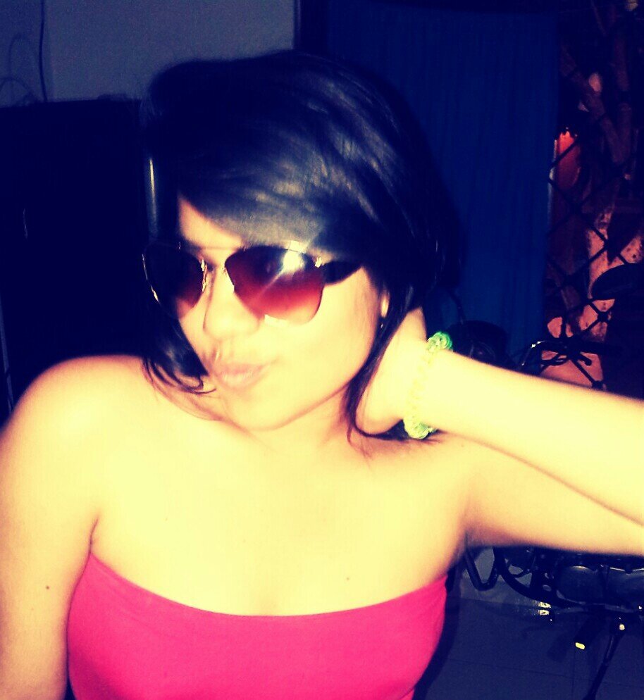 Cantante - Compositora - Gimnasta profesional