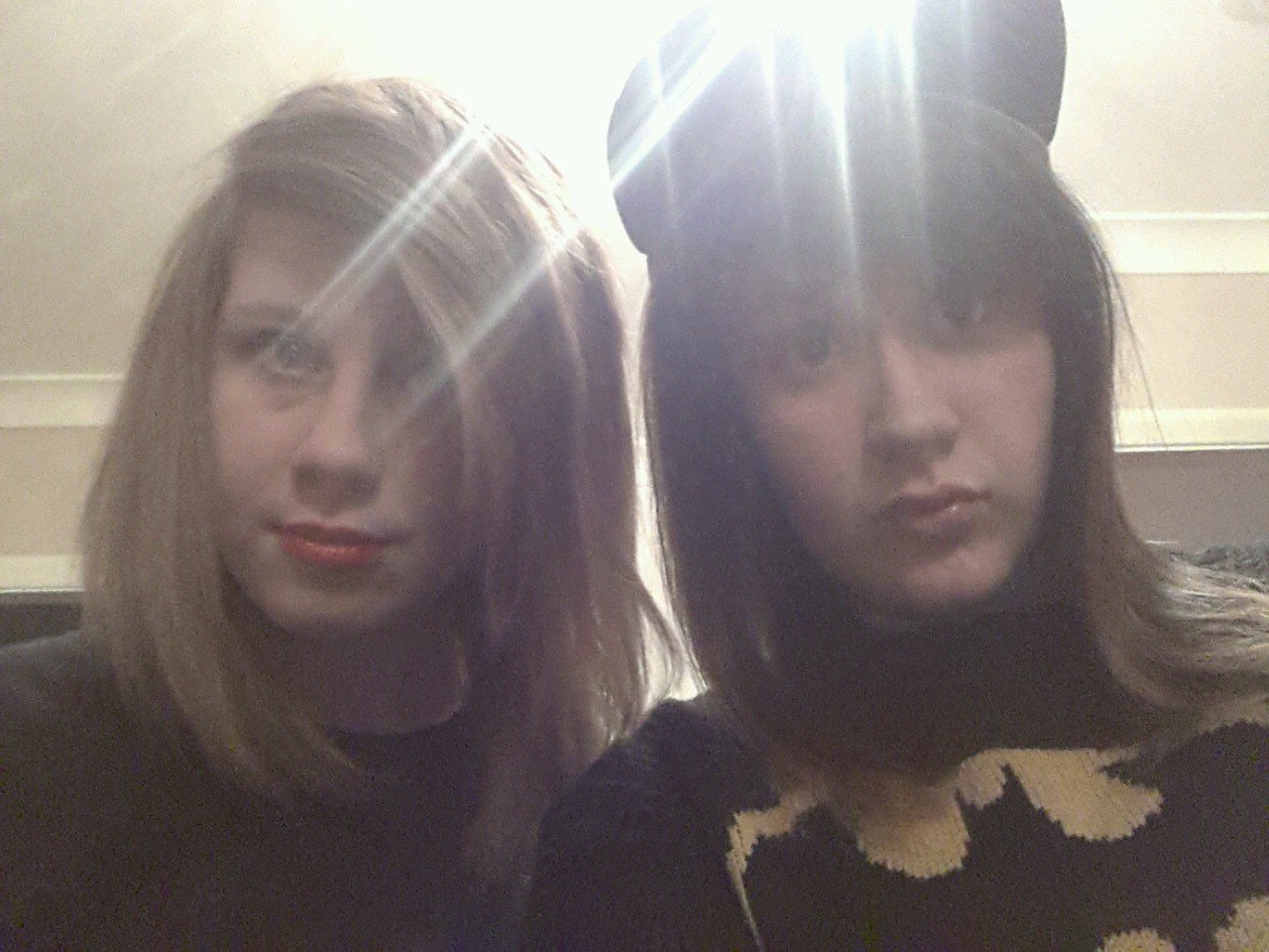 ashleighheslin's profile picture. I love rock music my favourite band is fallout boy love them so much PETE WENTZ is my favourite out of the band ♥♡♥