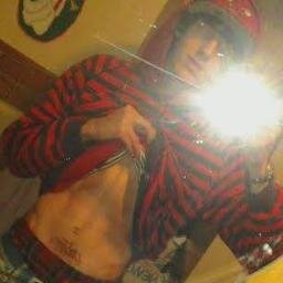 Follow me and i follow back:)wassupp
