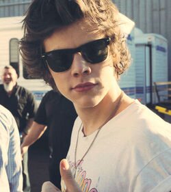x Sorrir é oque minhas amigas me fazem todo momento 3 Amo elas @whytoomlinson @ops_nai