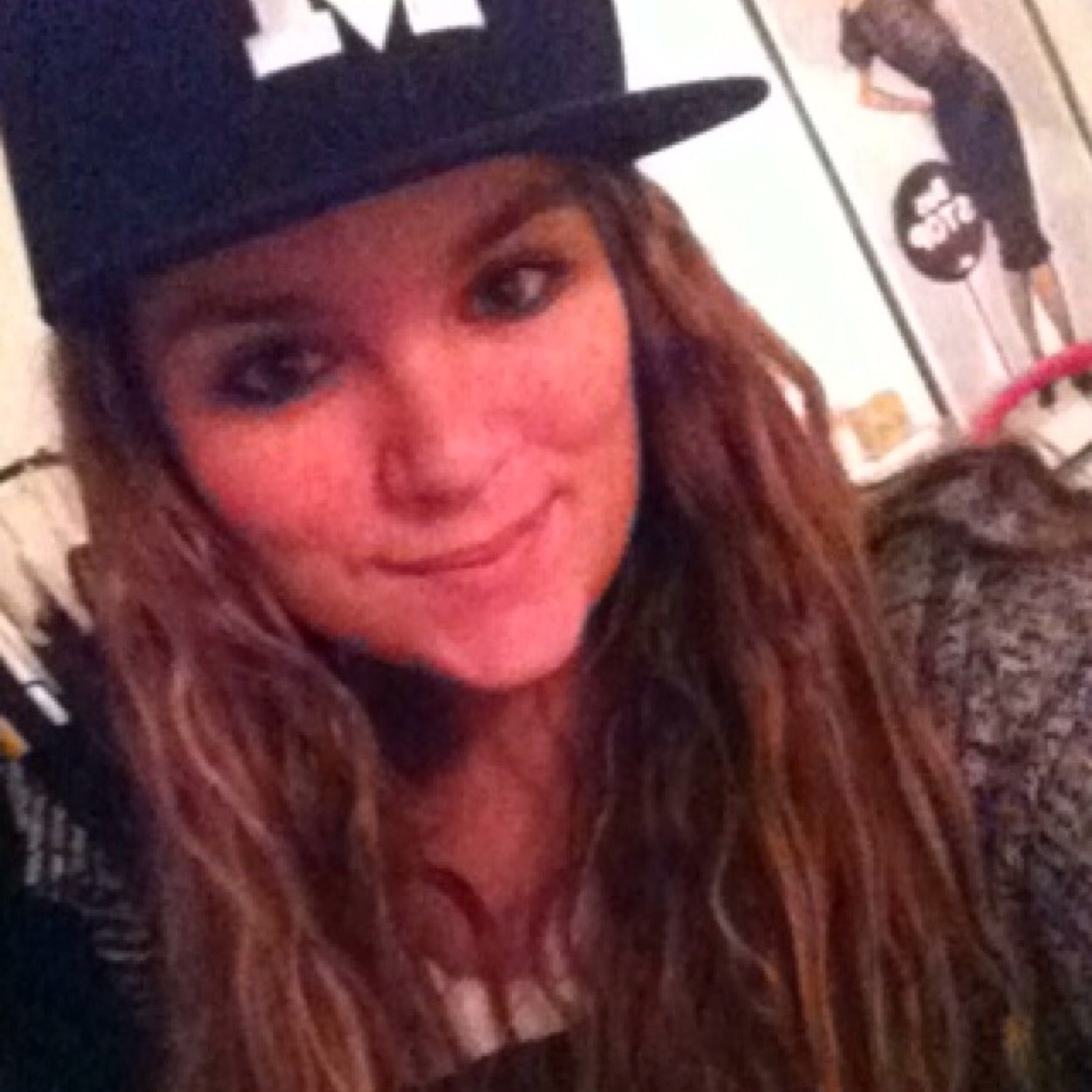 VibeHansen's profile picture. 